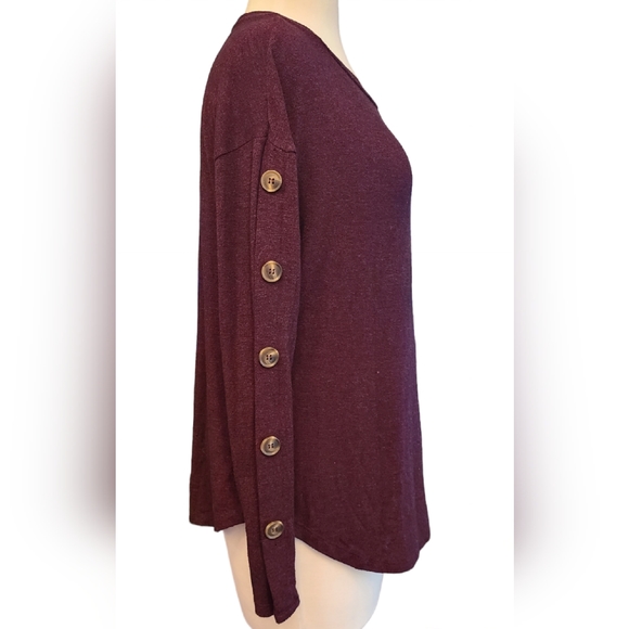 E&M size S burgundy top - Picture 3 of 6